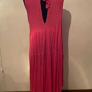 Fantastic Fawn size Medium hot pink dress